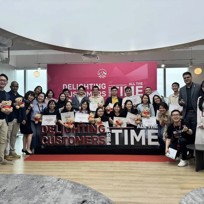 AIA Vietnam Delighting Customers team recognition
